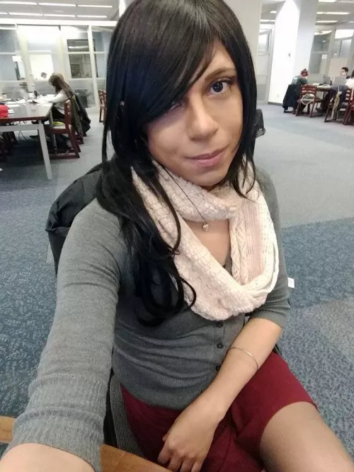 Just a regular guy studying in the library by Debbie_Lk