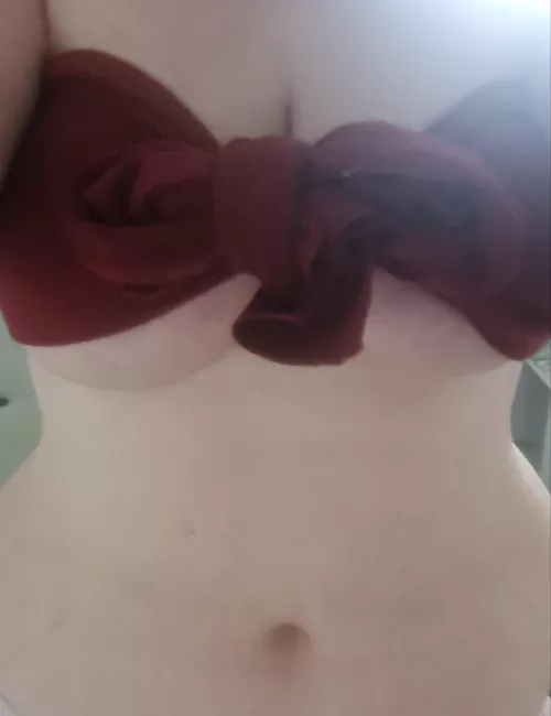 Just a reminder that it's not too early to start making your Christmas gift list 😉🎀 by mildlyamusedbyyou