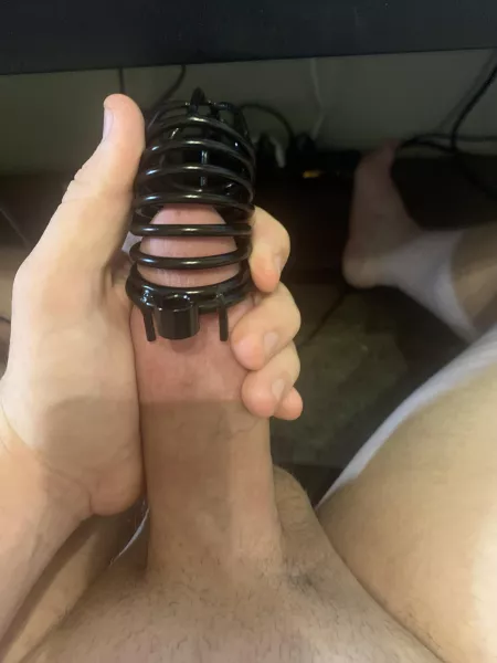 Just a reminder you’re never too big to be locked. by Deriley_C