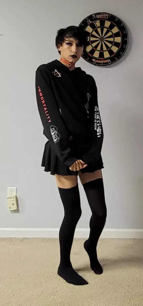 Just a shy goth femboy >.< by willzoneium