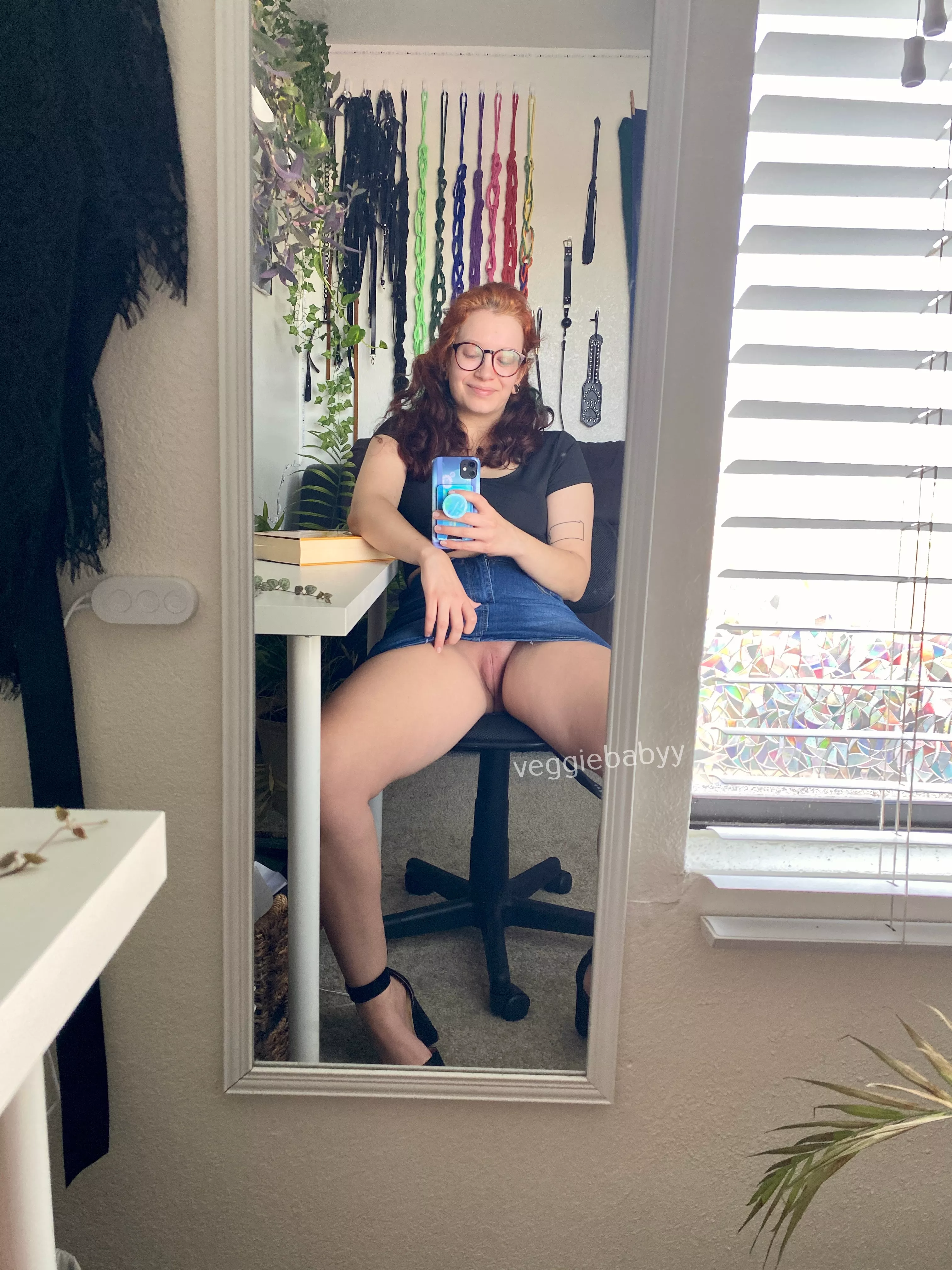 just a simple no makeup titty pic posted by veggiebabyy