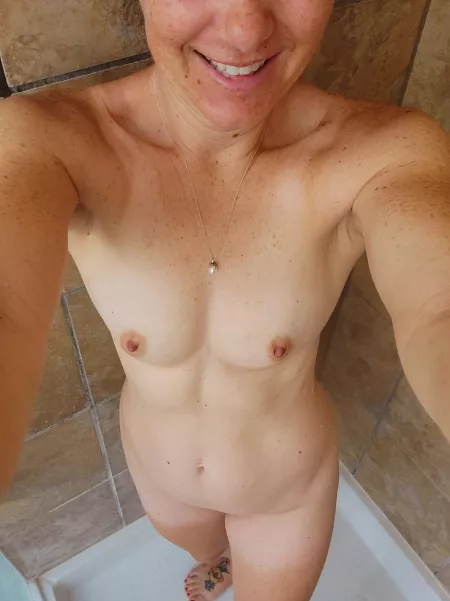 Just a simple nude. Hope you like it. 40(f) by Nickole22