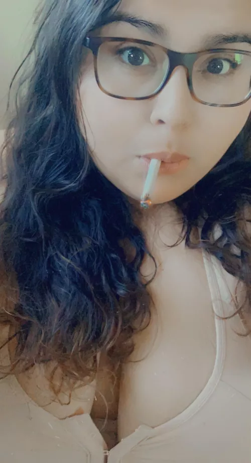 Just a stoner bbw . by bbwlatinamomma
