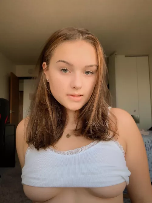 just a tease by rosikarterkiss