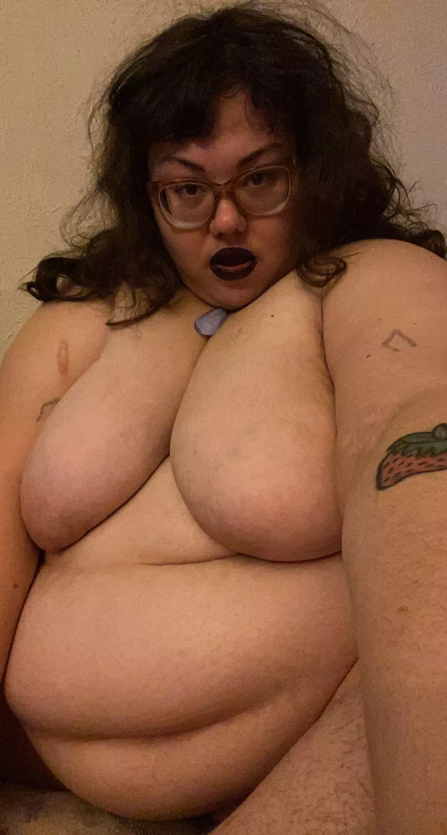 Just a thick witch looking to put a spell on you😉😘👐🏻✨✨✨ posted by queencandyk