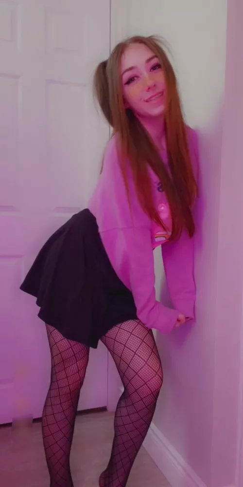 Just a valentines day princess 🥺💕💕 by StonerDevilbby