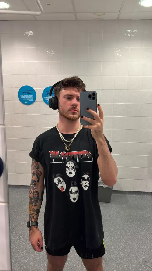 Just another day in the gym by RianD098