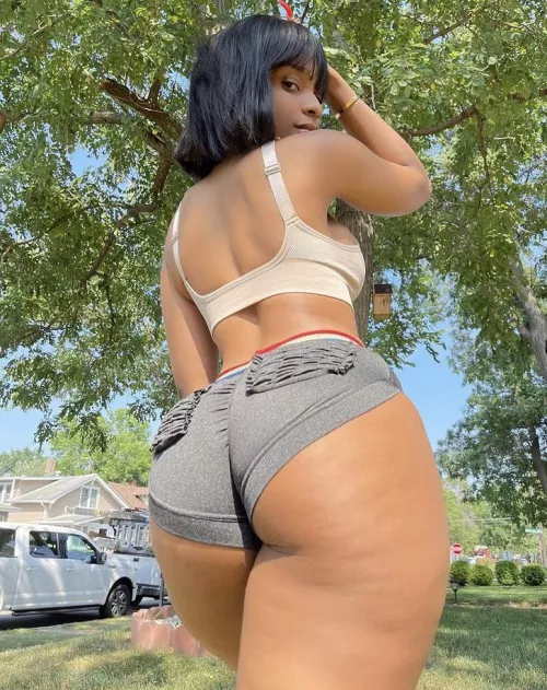 Just another hot day 🥵💕 SC: miss_baddie9819 by GoddessLexxxii