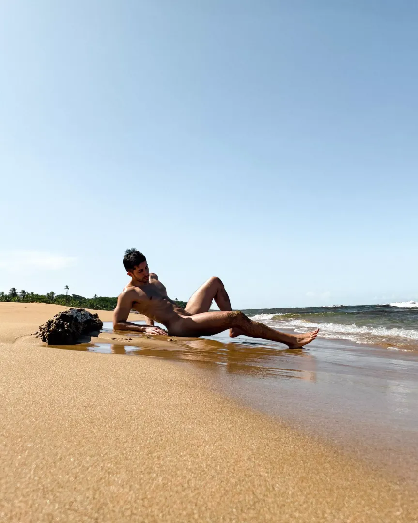 Just another nude beach day 🏝 posted by joelinblue