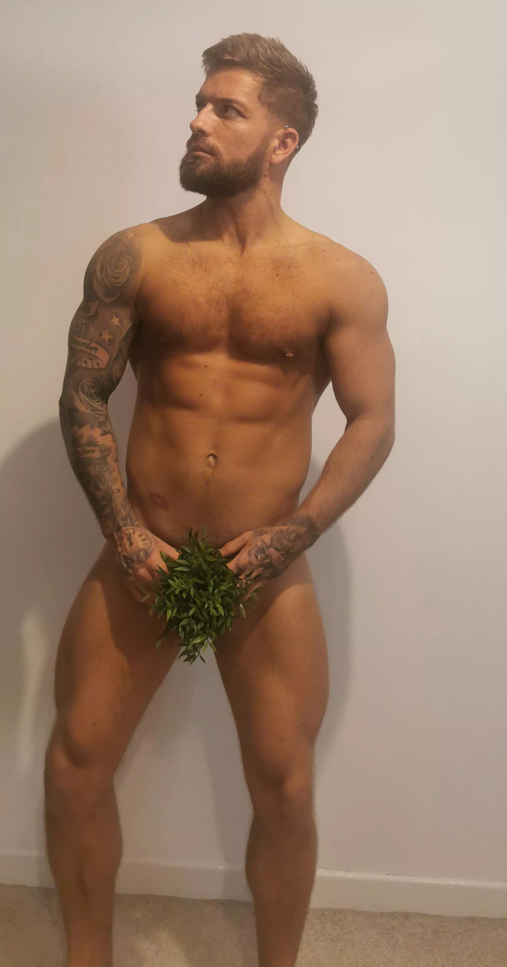 Just being a tease really 🤷🏼‍♂️ posted by scott_hudson_fitflex