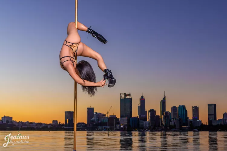 Just casually by inanimatepanda