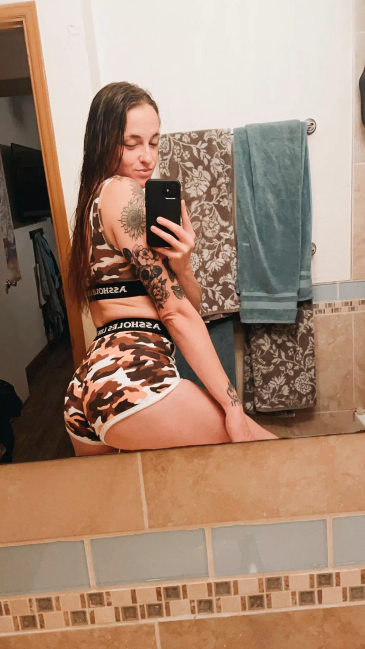 Just checking out the gains 🍑 posted by Daallasog_