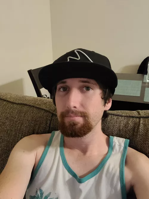 Just chillin. Wanna chat? by theunusabl