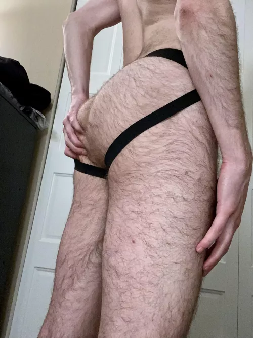 Just chillin 😎 by yunghorn