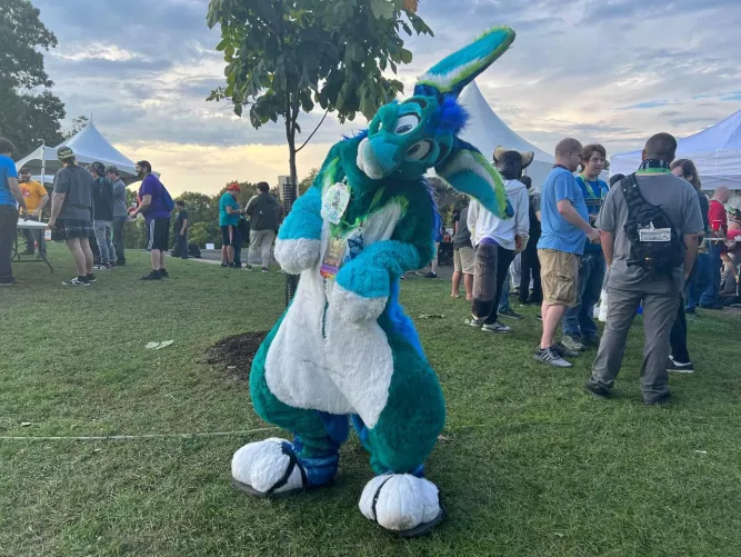 Just chilling at my first con in 2 years. Western Pensilvania Furry Weekend! (wpafw) by Flacier