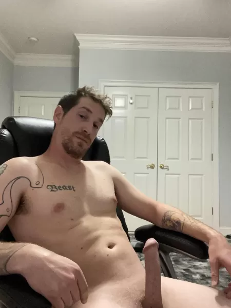 Just chilling at the house by aquaticapex