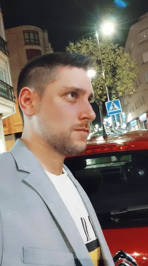 Just chilling here looking for Only Fans baits on this sub to downvote by Kikelt