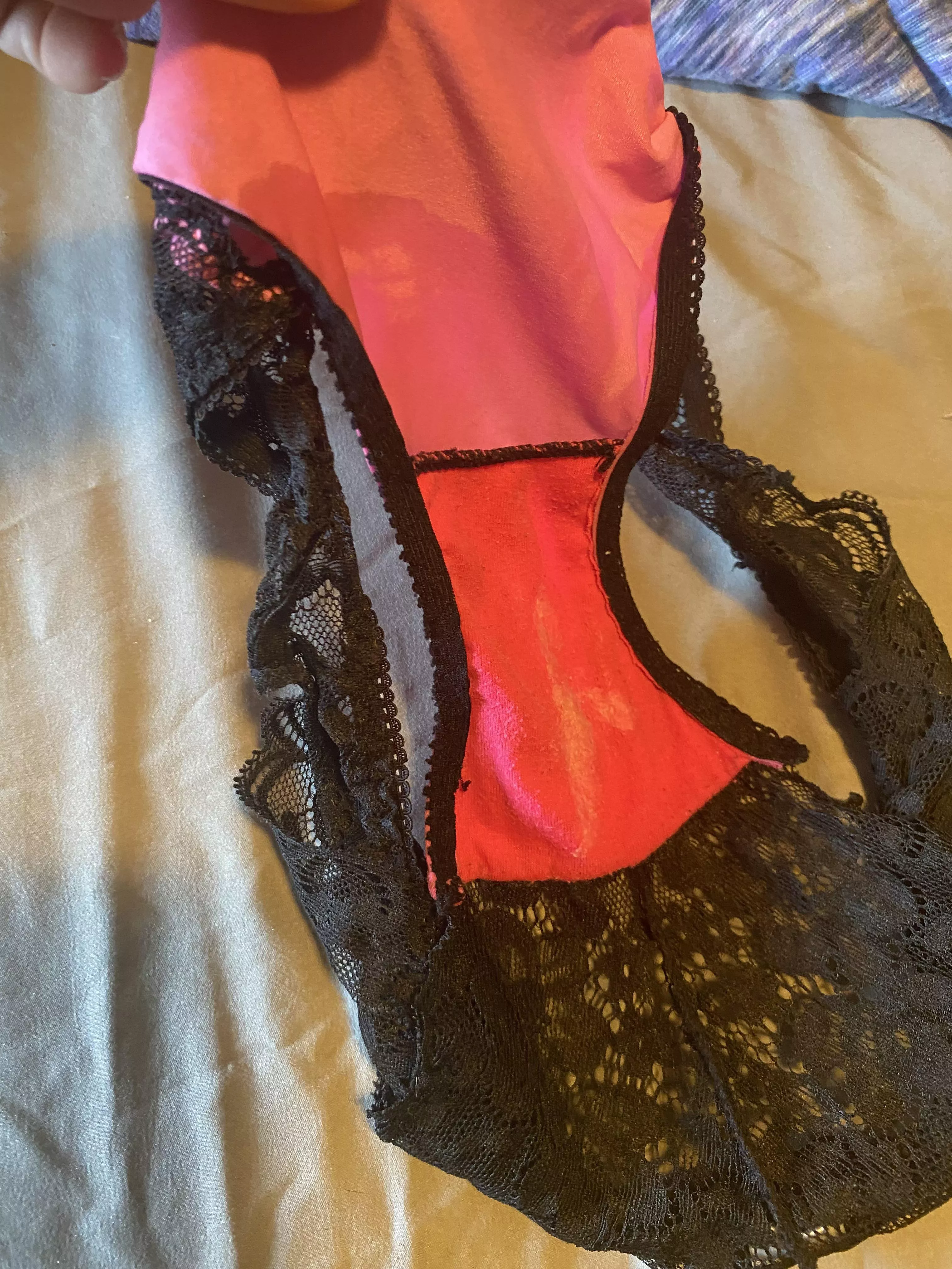 Just did my first ever squirt in this pair 😳😳😳 The scent is Devine 🤌🏻💋 posted by Yourplaything23