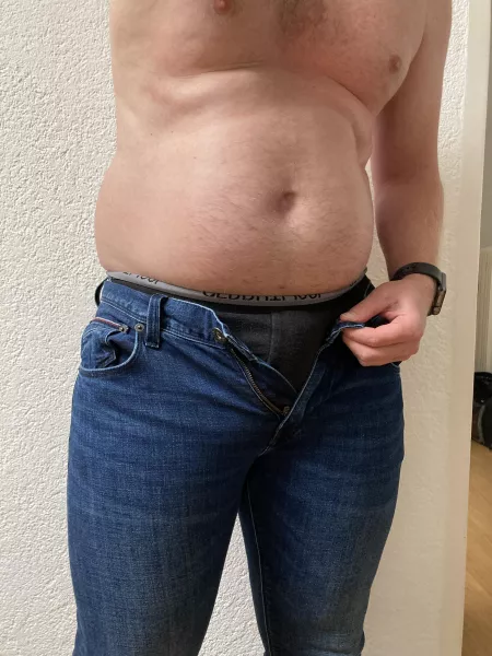 Just felt like taking a pic ☺️ Enjoying my bodyshape by Interesting_Tax_7662