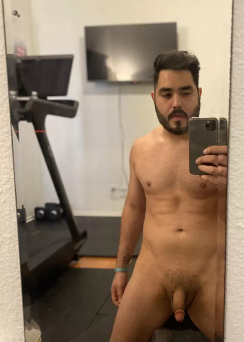 Just felt right to take a pic mid workout (M) by Gibby6934