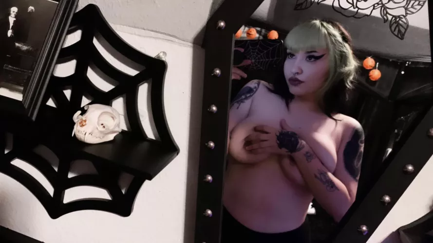 Just going to leave this here 🤷‍♀️ by SpookyHailey_