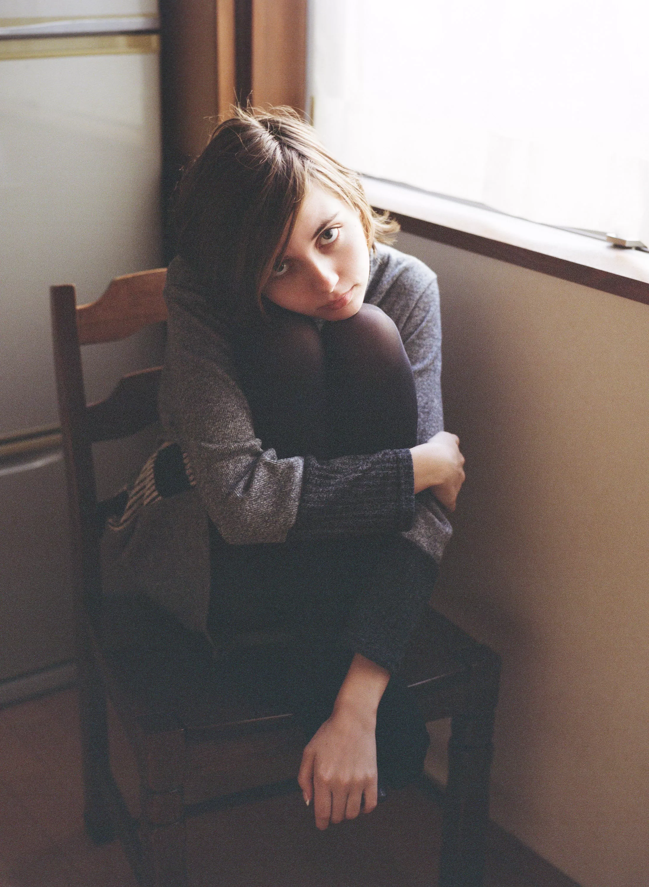 Just got a really fun request for knee pics on OnlyFans! I added a big post of knee featuring pics to the queue! Hope you all like it, keep the requests coming! Love these cute specific ones! posted by liararoux