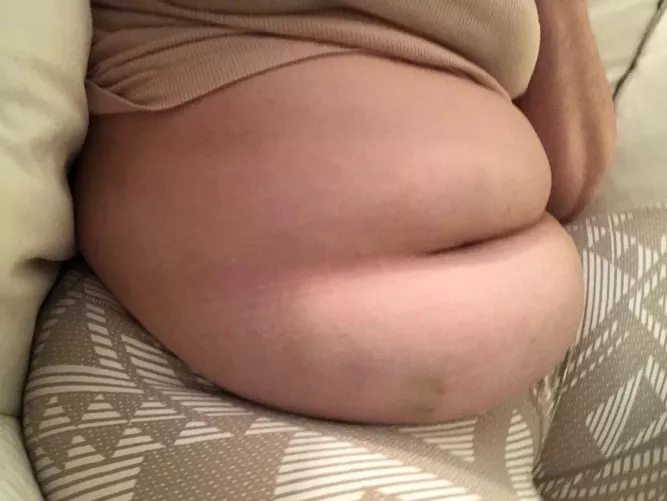 Just got back from the restaurant 🐷 by Thicc_Fat_Gamer_Girl