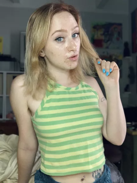 just got my nails done 💅 by gloriahole420