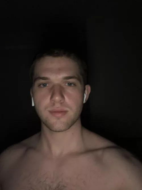 Just got off work super horny by Fun_Consequence_1465