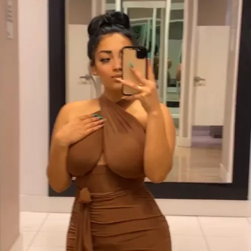 Just hangin by alas2020_