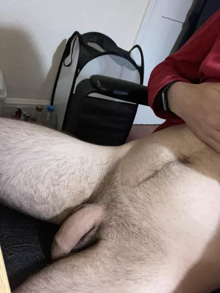 Just hanging by charles_monroe_