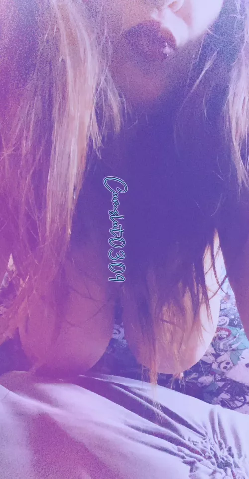 Just hanging around (female,44) by cumslut0309