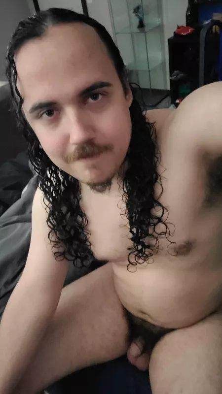 Just hanging out after a shower by WestWindWorking