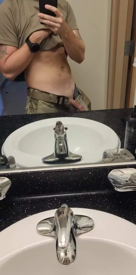 Just hanging out during lunch by the210drew