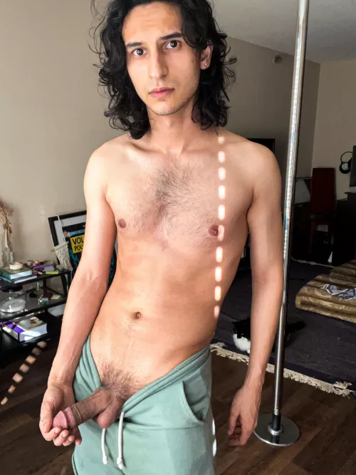 just hanging out, gettin a lil sun ☀️ by CyrusFux