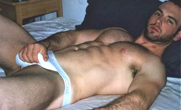 Just hanging out in bed (X-Post /r/meninbed) by menareamazing