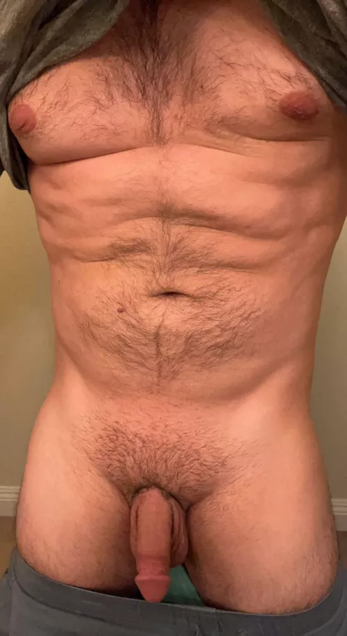 Just hanging out by Nyclaflingg