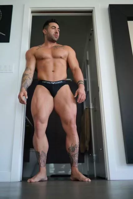 just here to make your day way better 🤗 posted by dirtynunzi