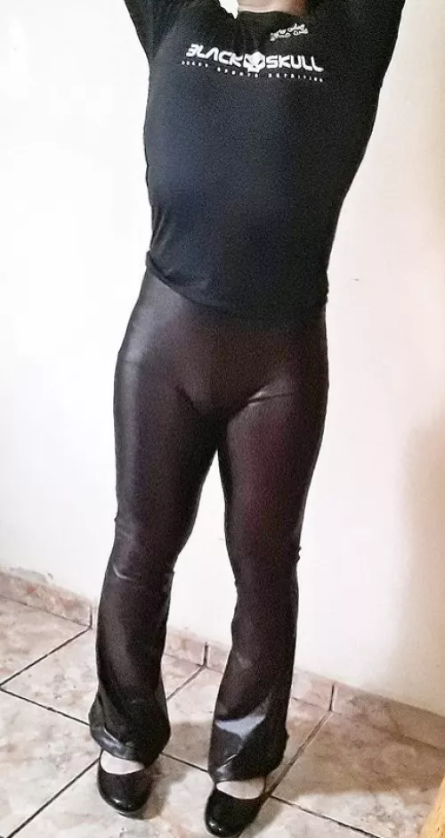 Just ignore my ... uh... by DanyelleLusty