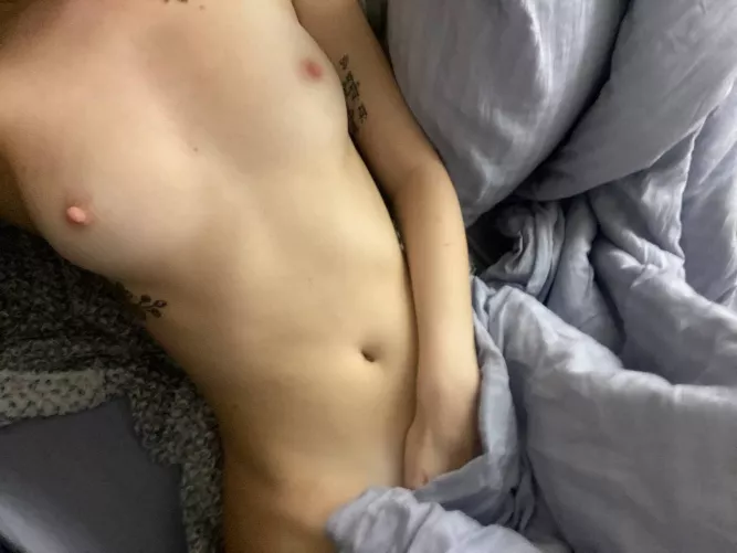 Just incase your gf didn’t send you nudes today by emma_ellison