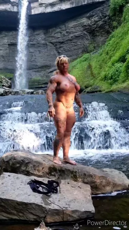 Just like nature intended by The_BossBitch