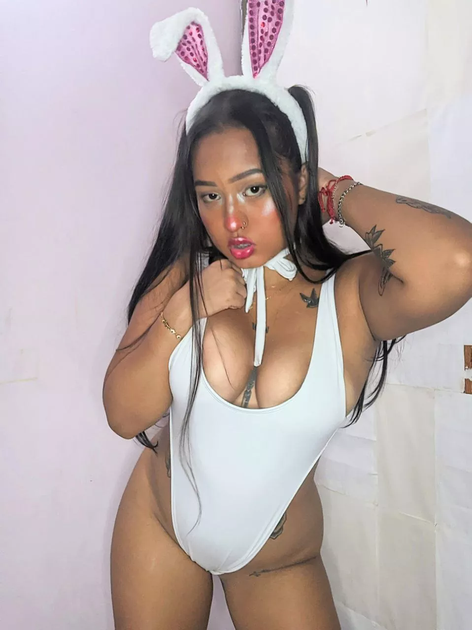 just look at you and look at me .... do you really think you could please a goddess as perfect as me? 😈 EXPERIENCED [DOMME]😈 posted by Caroccino