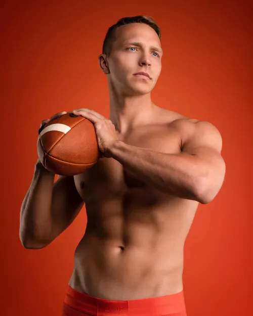 Just looking for a tight end by halfuglyhalfhot