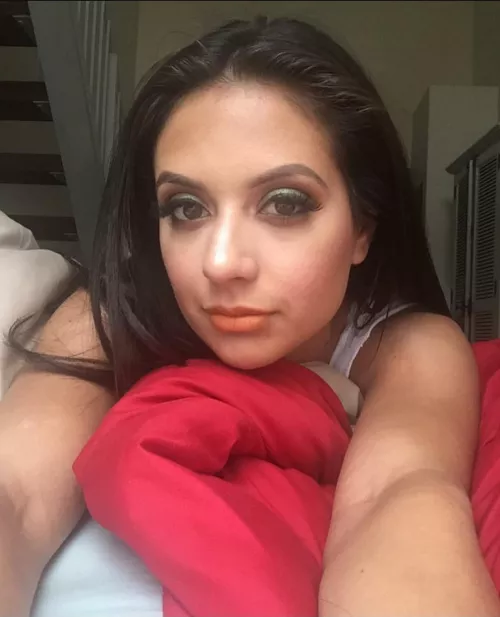 Just looking pretty by Swhite2323