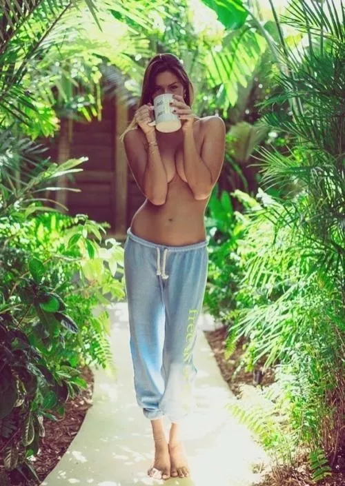 Just looks so comfy posted by bubblr