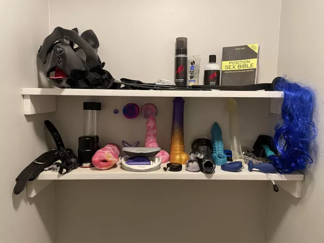 Just moved into my name place in Hawaii! Getting things organized by connorMeow