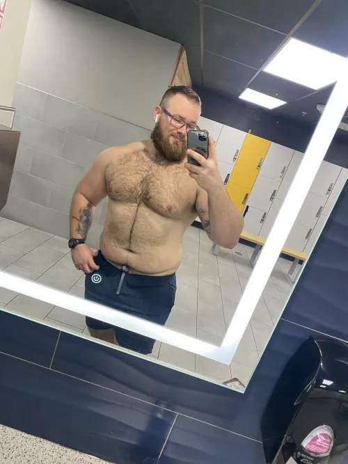 Just my chubby self by Unwarydaisy56