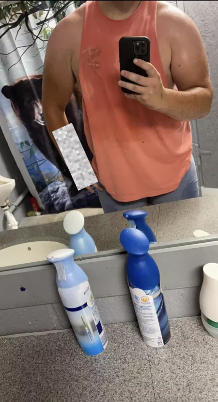 Just out here being sweaty and trying to be slightly less chubby. How’s everyone’s hump day going? by Southerndynabro