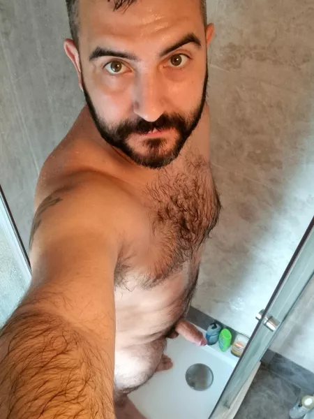 just playing with my new phone and I uploaded the wrong picture 😂😂 by kurrinz01