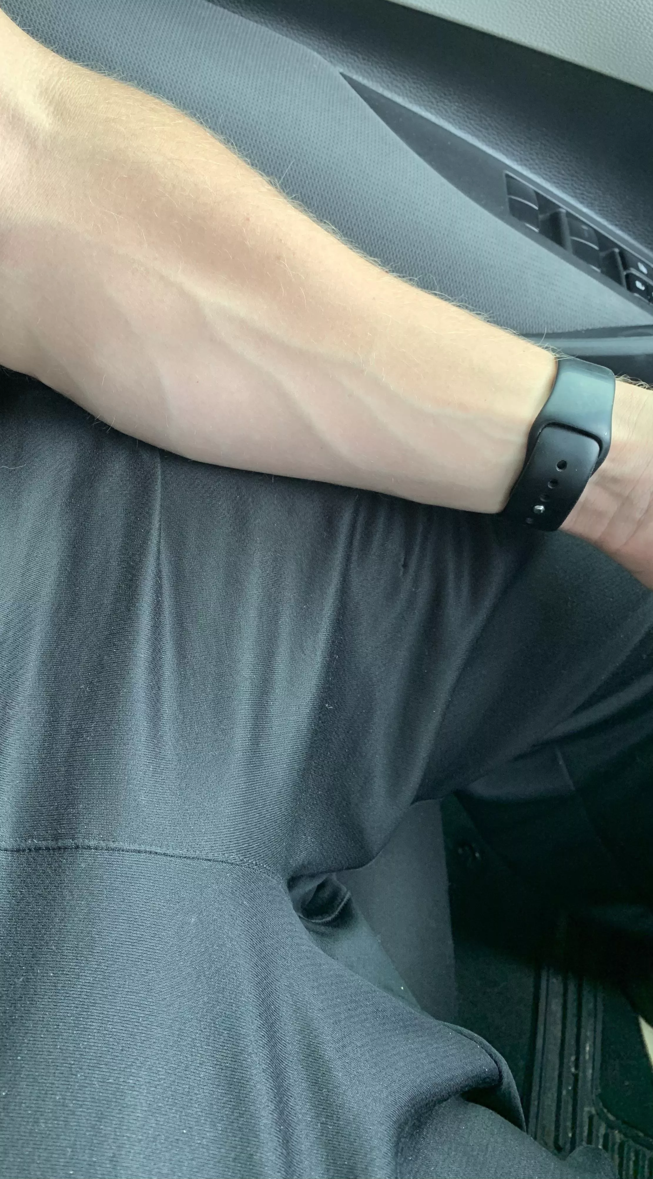 Just ready to grip some throats - ladies? posted by MusclesandWine